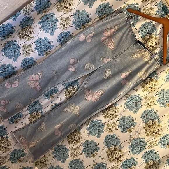 Butterfly retro wide leg stretchy jeans - Picture 2 of 11